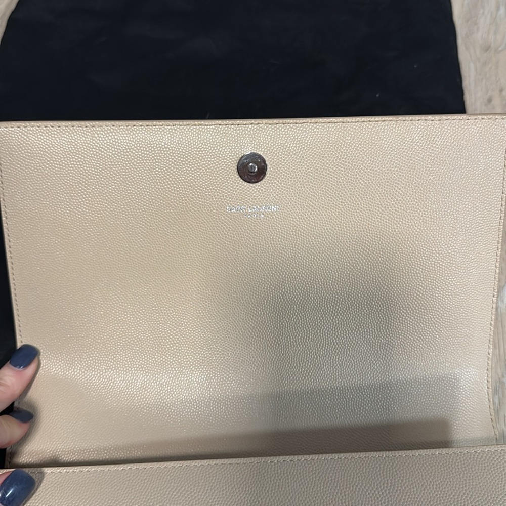 Tan - Picture 5 of 6